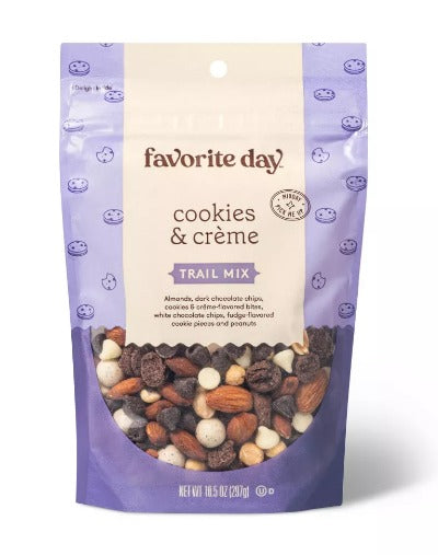 Cookies and Crème Trail Mix - 10.5