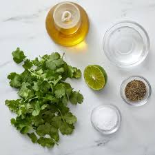 CILANTRO (1 BUNCH)